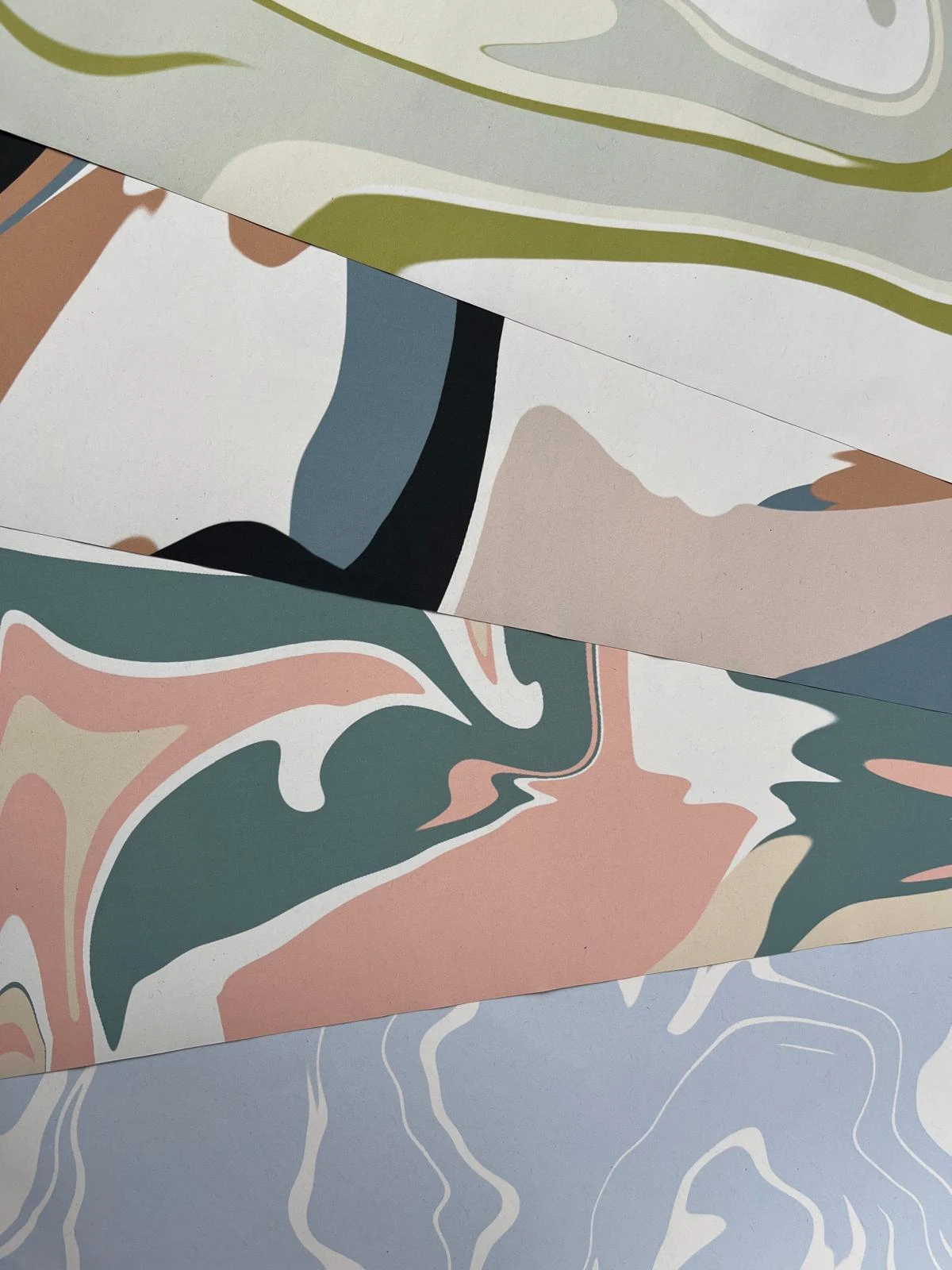 It isn’t just strong eco credentials that our 95gsm Recycled Inkjet Wrapping Paper offers